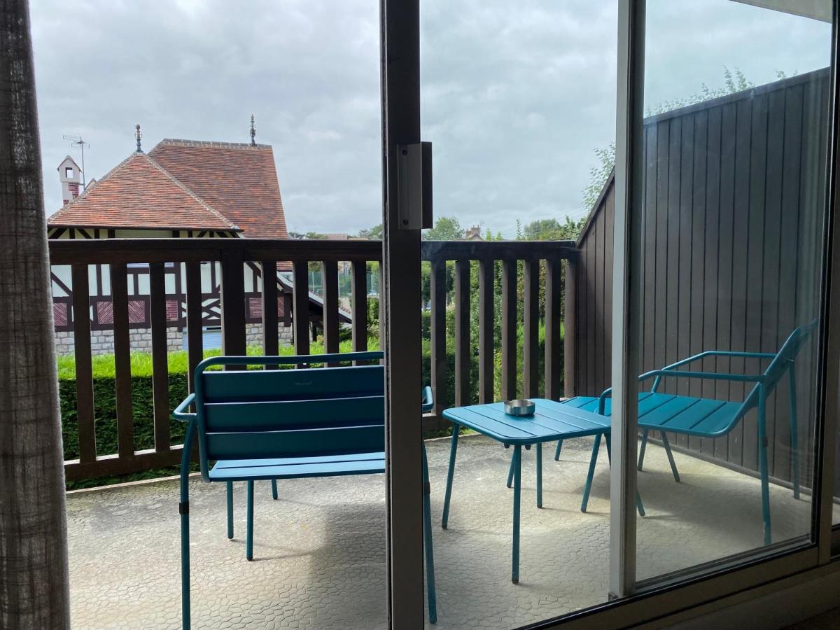 Studio Avec Terrasse Hyper Centre Apartment *