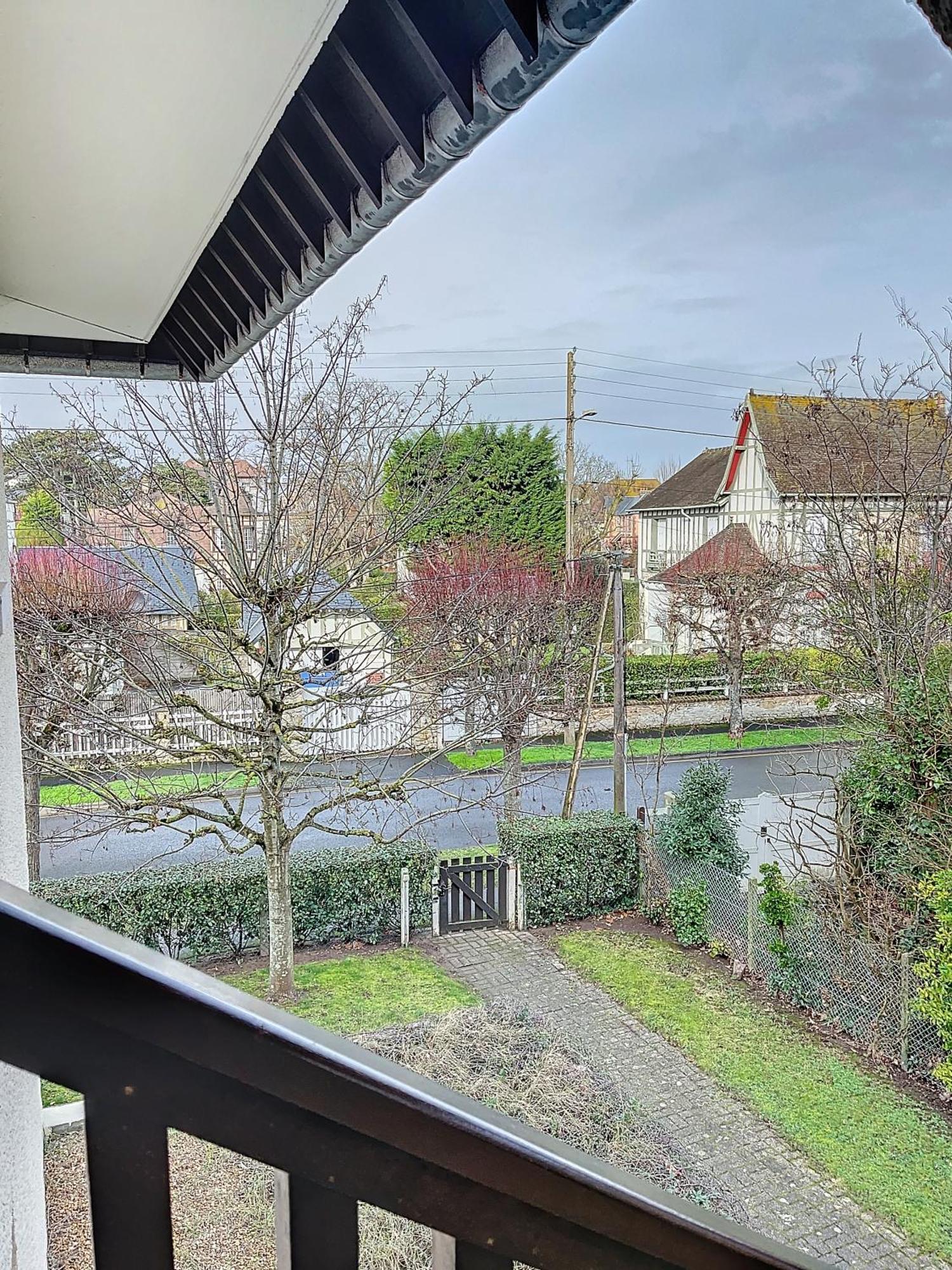 Studio Avec Terrasse Hyper Centre * Cabourg
